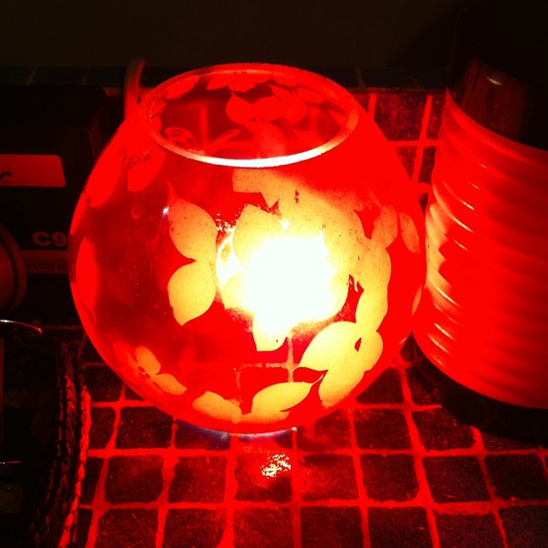 BAR薔薇のカウンターの灯り